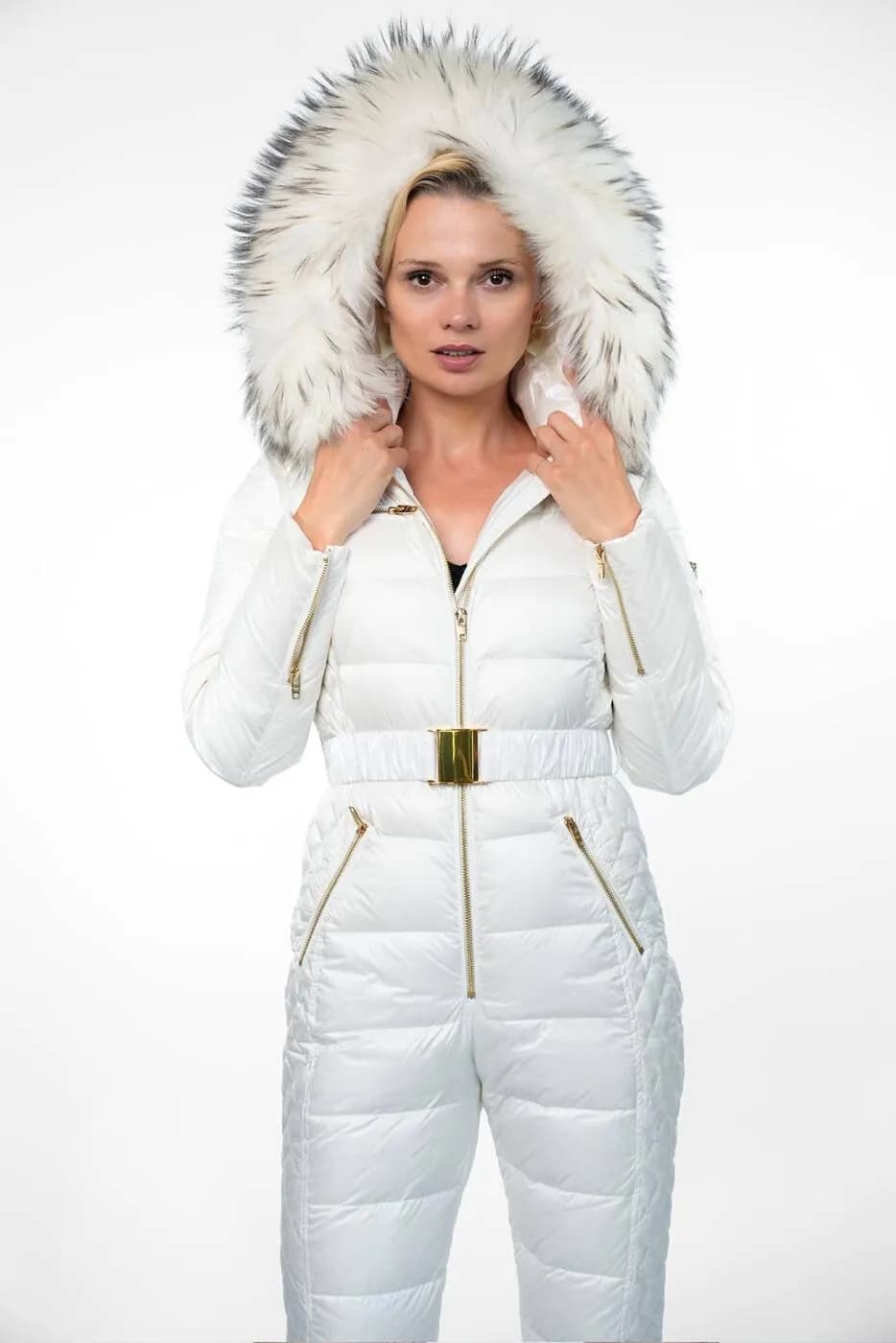 Jak wybrać idealny kombinezon na narty? Porównanie modeli i praktyczne porady