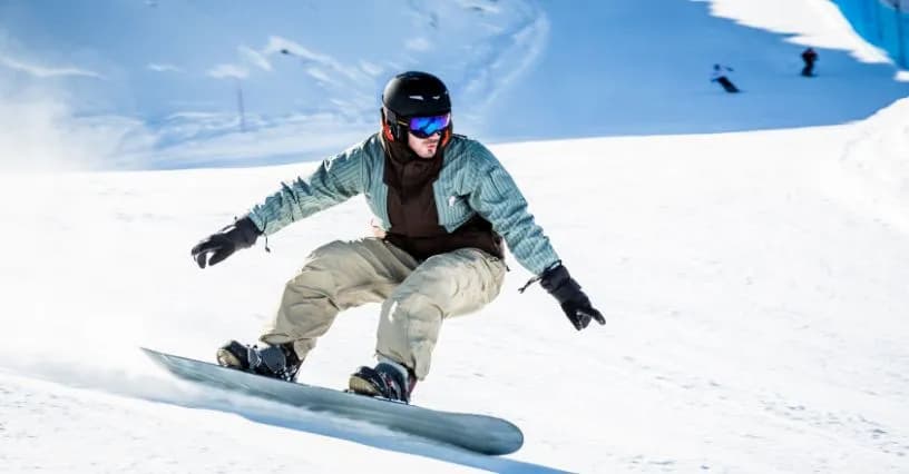 Jak się ubrać na snowboard, by uniknąć zimna i czuć się komfortowo